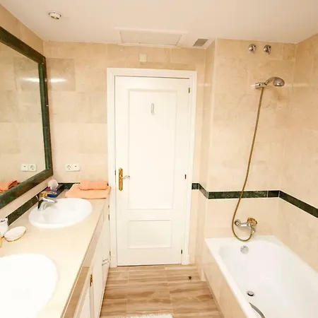 R19 Hacienda Playa Marbella